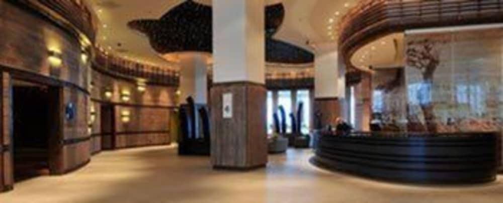 Hotel Dreams Del Estrecho Punta Arenas Exterior photo
